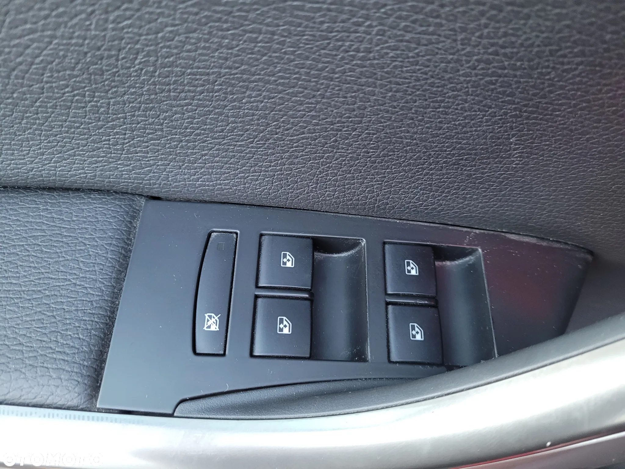 Opel Astra IV 1.6 Cosmo - 10