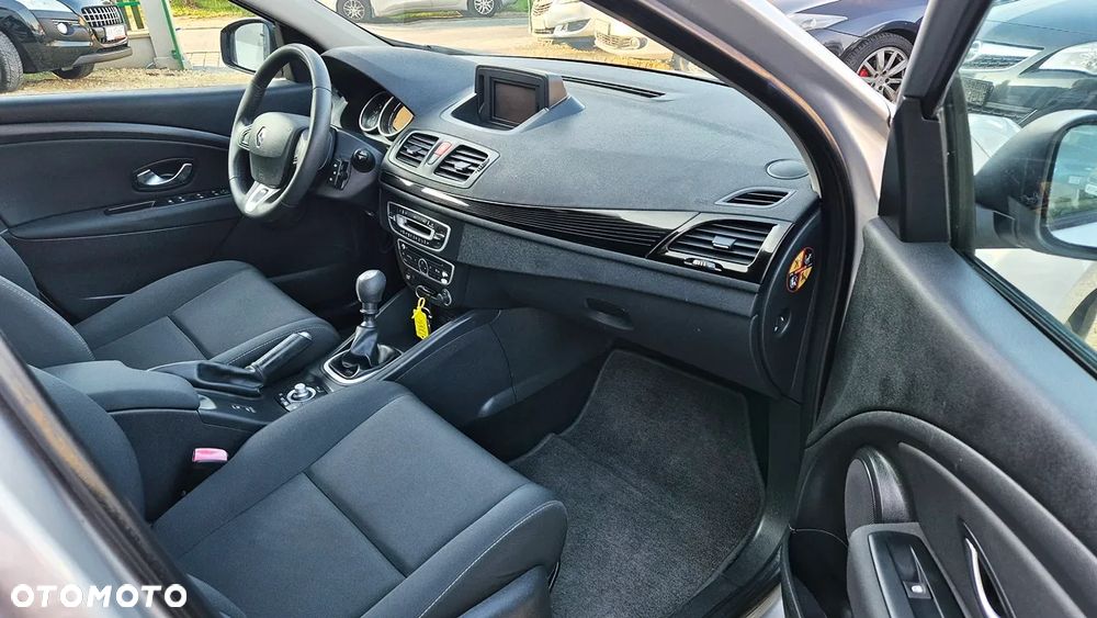Renault Megane 1.6 16V 110 Paris Business - 36