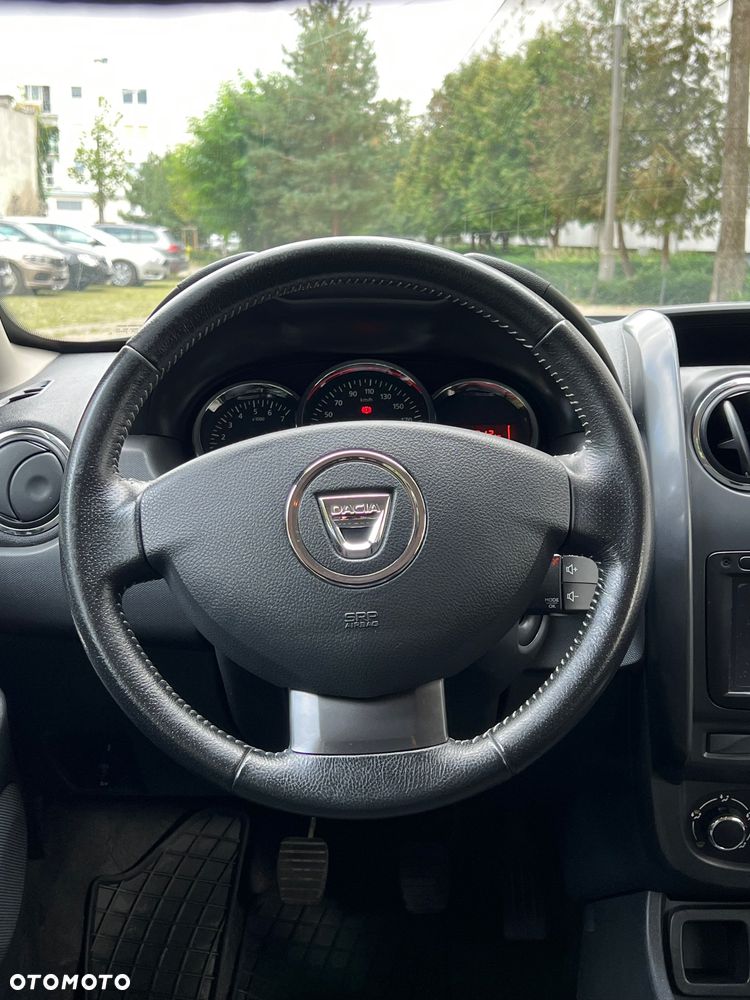 Dacia Duster 1.6 Laureate - 12
