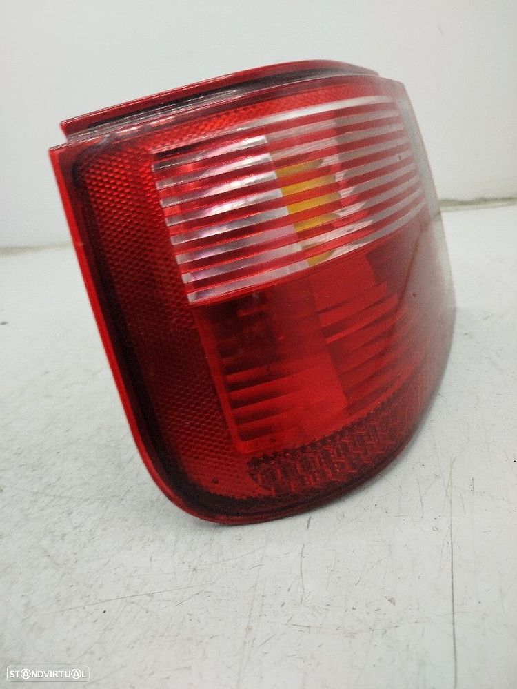 Farolim Stop Esq Seat Ibiza Ii (6K1) - 4