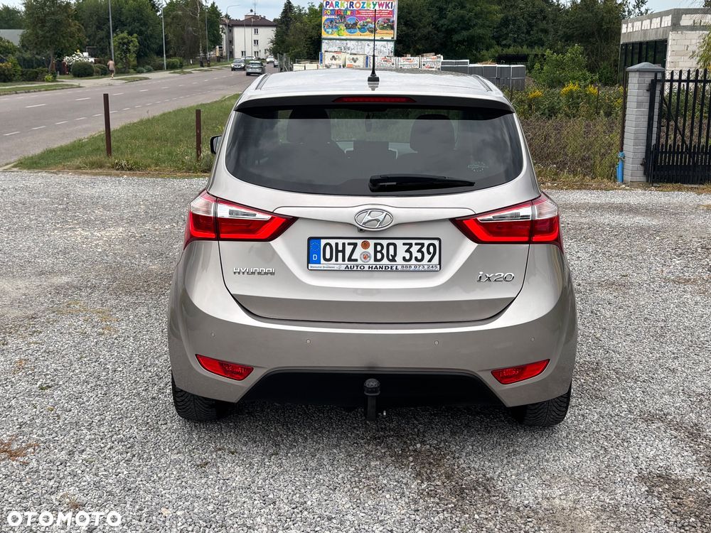 Hyundai ix20 - 23