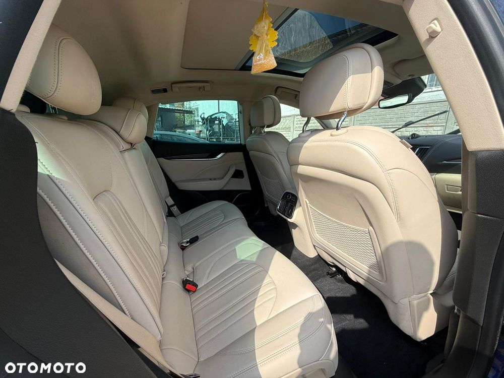 Maserati Levante S Granlusso - 21