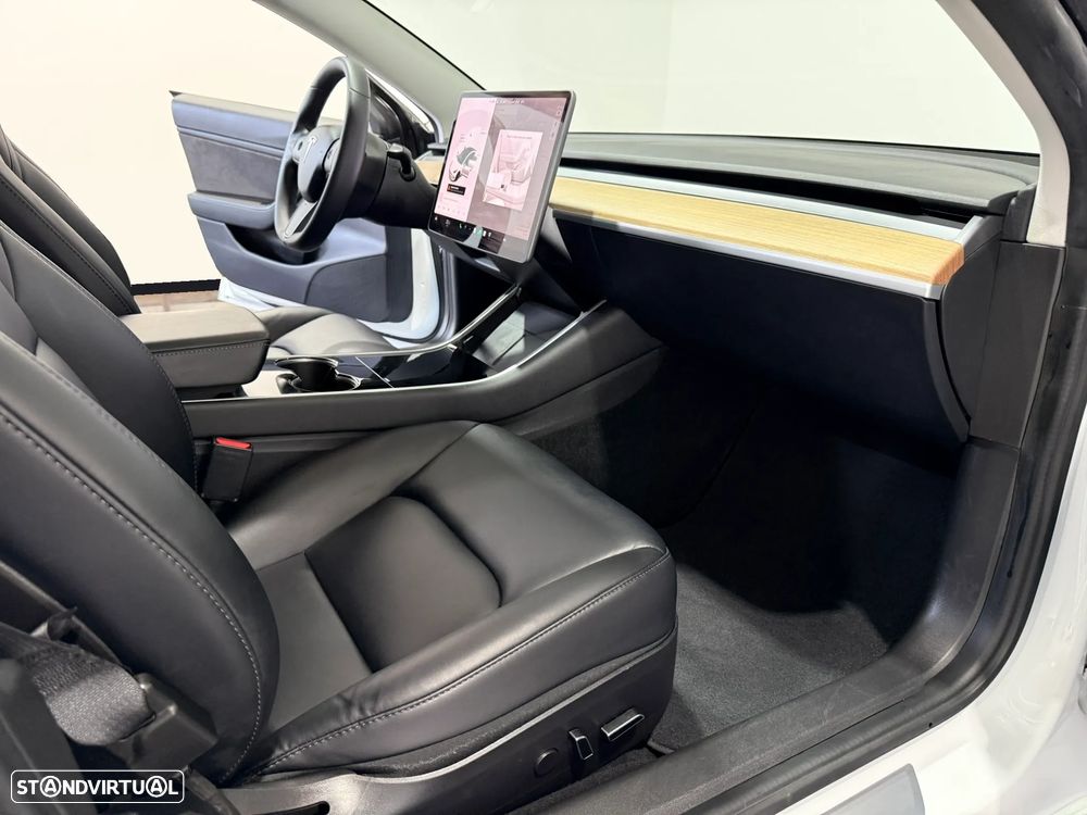 Tesla Model 3 Long Range AWD Dual Motor - 32