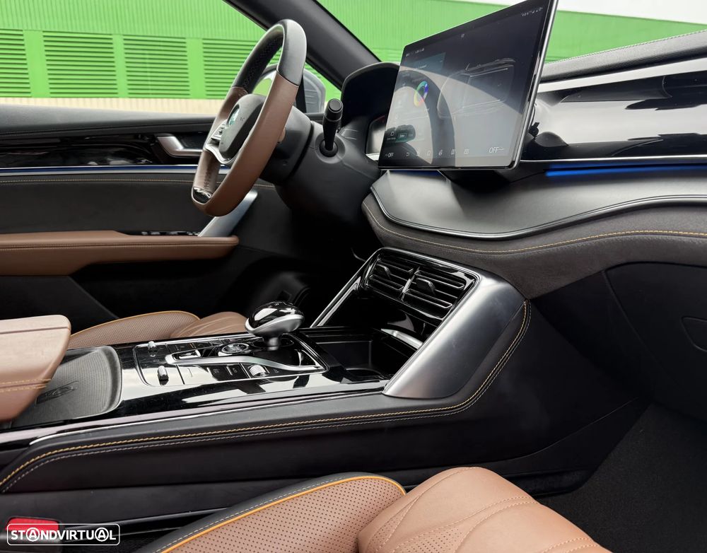 BYD Tang 86.4 kWh AWD Flagship - 18