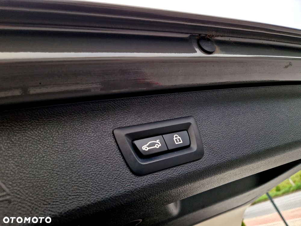 BMW Seria 5 520d Touring - 26