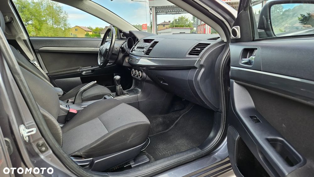 Mitsubishi Lancer 1.8 Intense - 7