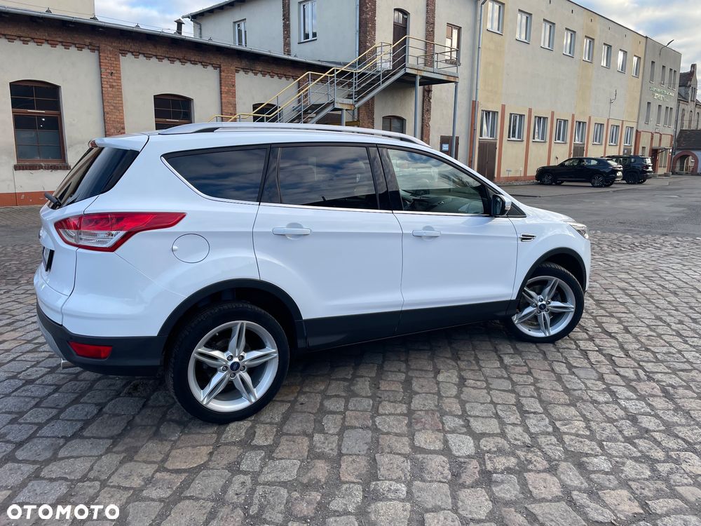 Ford Kuga 2.0 TDCi 4x4 Titanium - 5