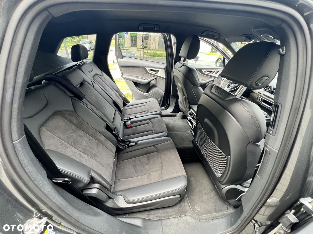 Audi Q7 50 TDI mHEV Quattro S Line Tiptr - 28