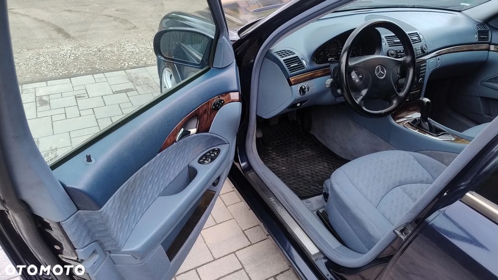 Mercedes-Benz Klasa E - 19