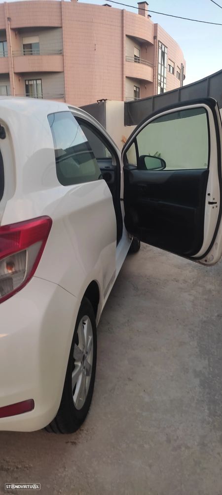 Toyota Yaris 1.4 D-4D Comfort+AC - 9