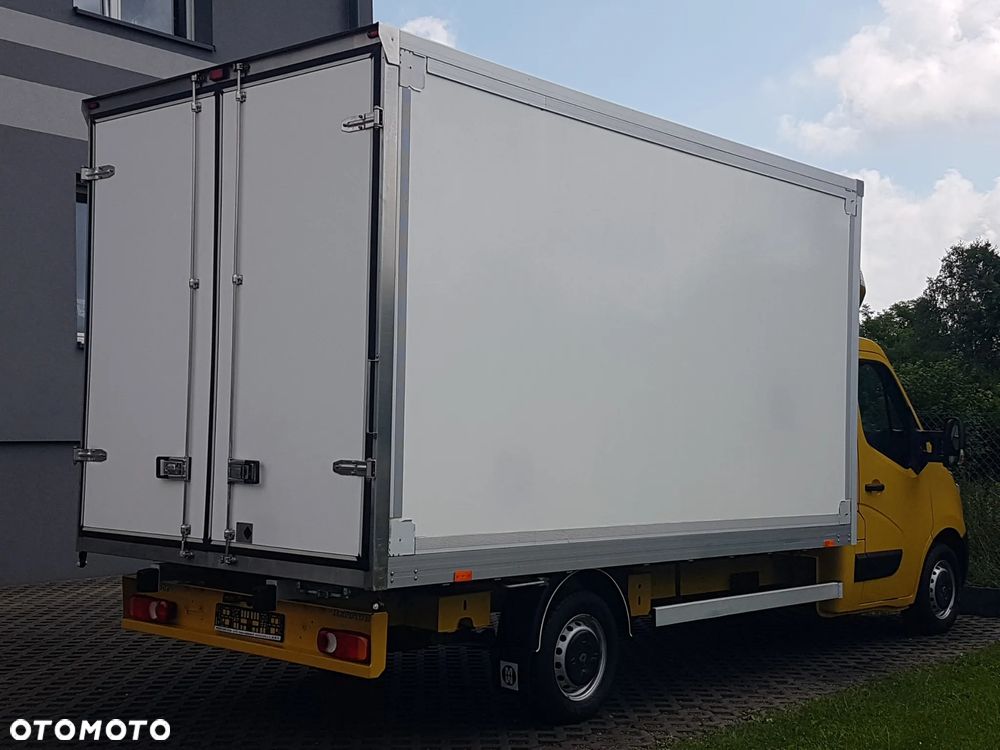 Renault MASTER KONTENER 8EP 4,22x2,23x2,22 KLIMA MANUAL KRAJOWY 6-BIEGÓW - 4