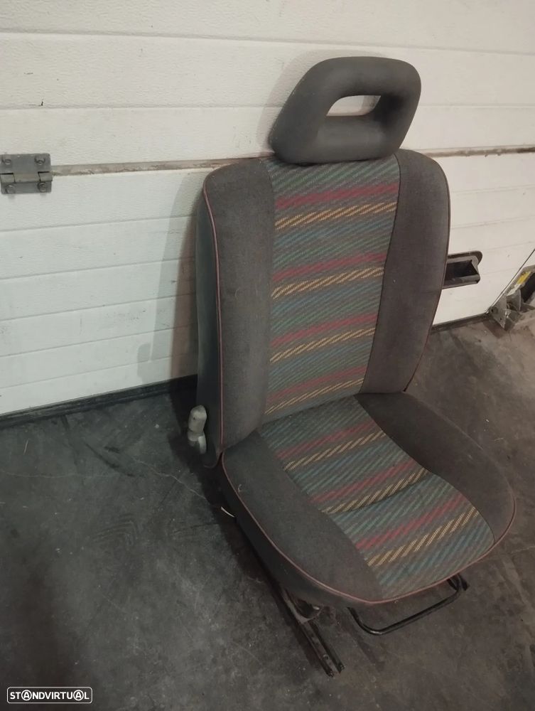 CONJUNTO DE BANCOS FRENTE RENAULT EXPRESS / SUPER 5 - 6