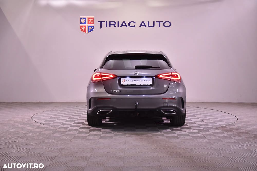 Mercedes-Benz A 250 e 8G-DCT AMG Line - 4