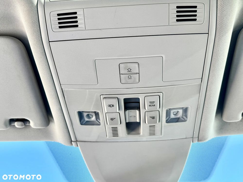 Volkswagen Touran 2.0 TDI SCR (BlueMotion Technology) DSG Highline - 22