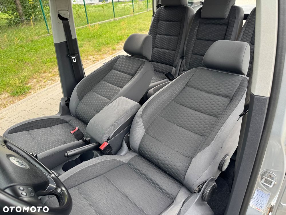 Volkswagen Touran 1.9 TDI DPF Blue Motion Highline - 21