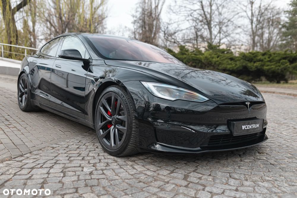 Tesla Model S - 8