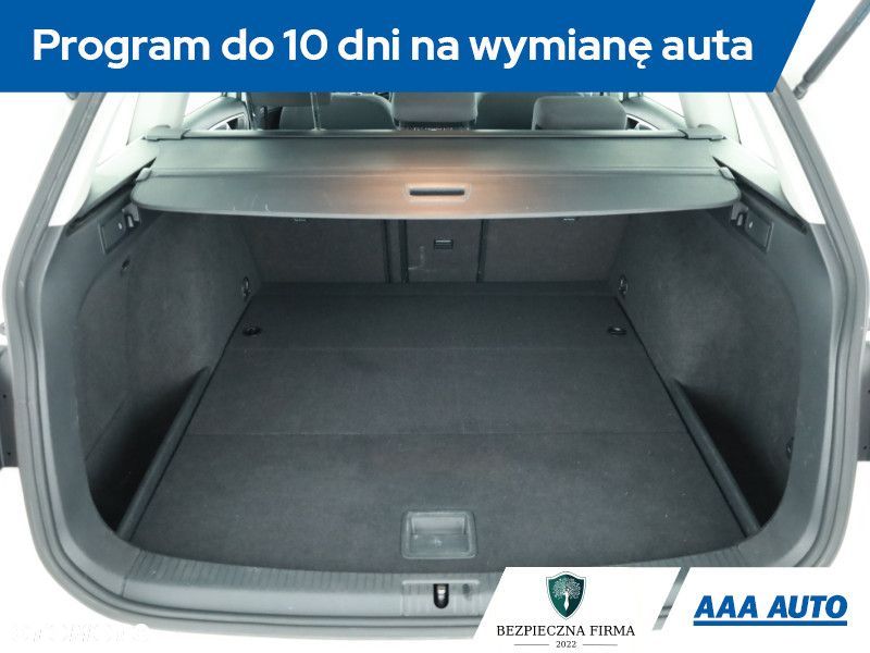 Volkswagen Golf Variant - 20