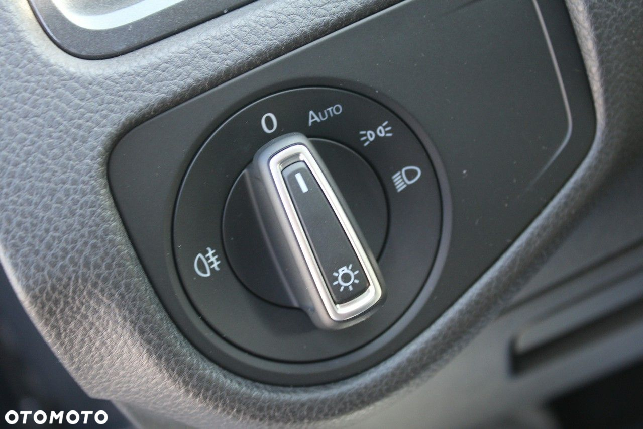 Volkswagen Golf - 20
