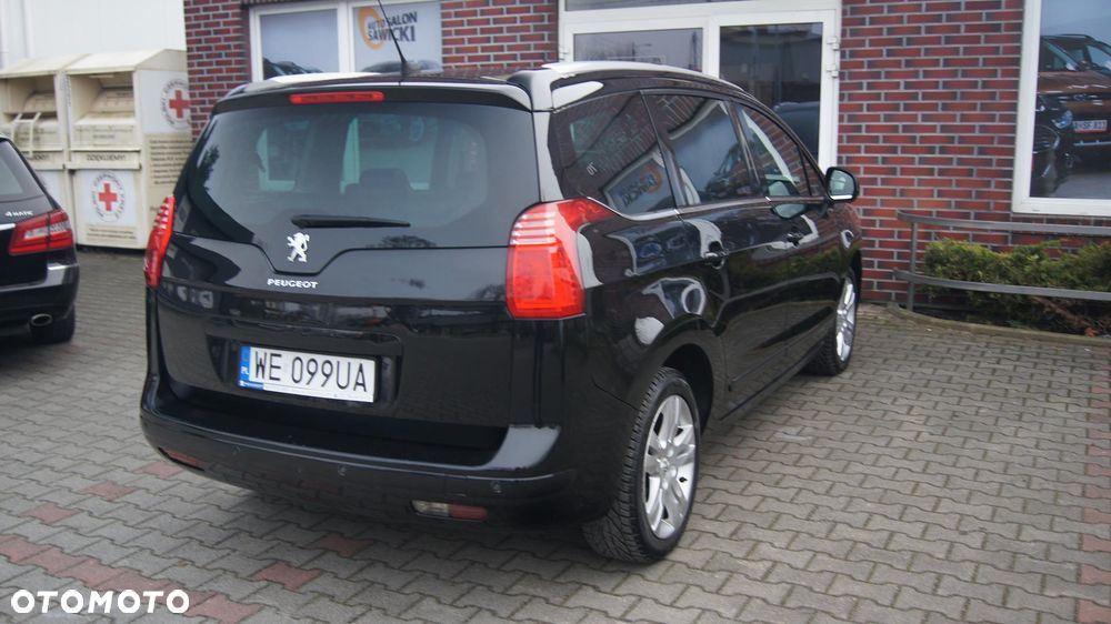 Peugeot 5008 2.0 HDi Allure 7os - 9