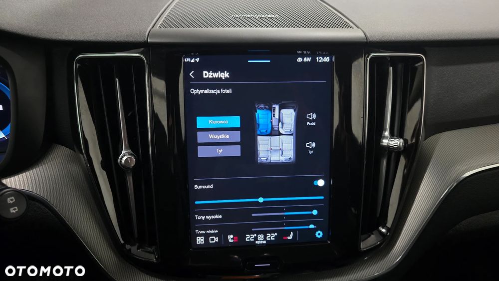 Volvo XC 60 B4 D Plus Dark - 26