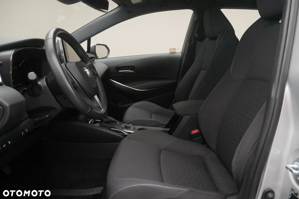 Toyota Corolla - 12