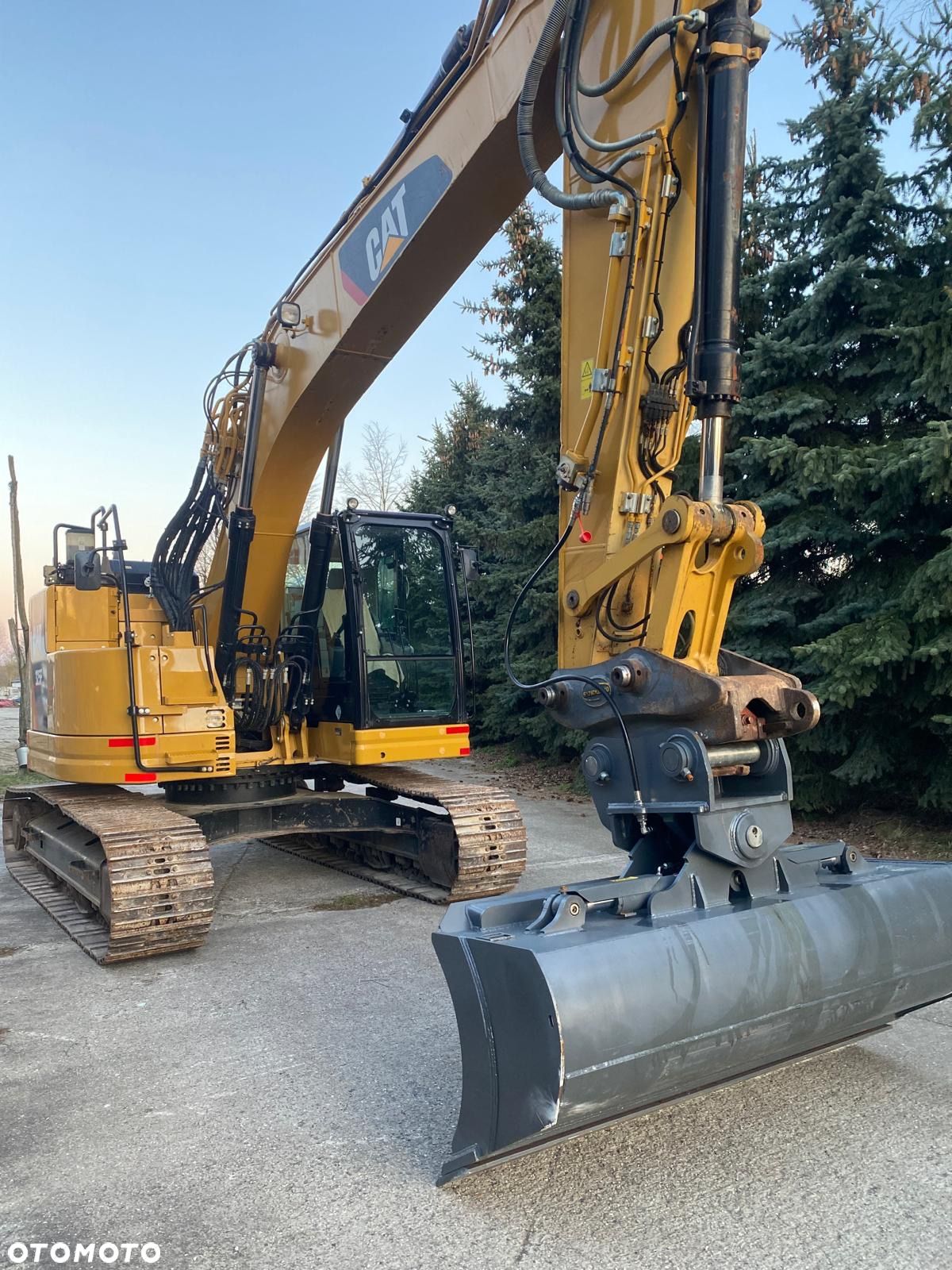 Caterpillar CAT 325 F LCR - 1