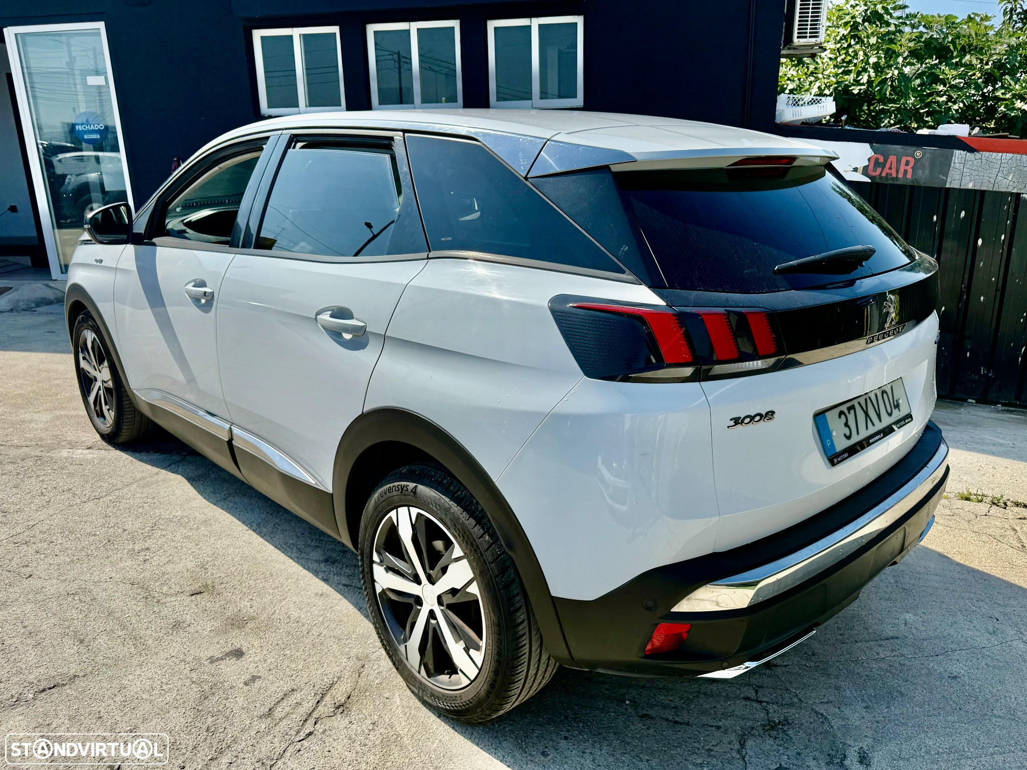 Peugeot 3008 1.6 BlueHDi GT Line EAT6 - 28