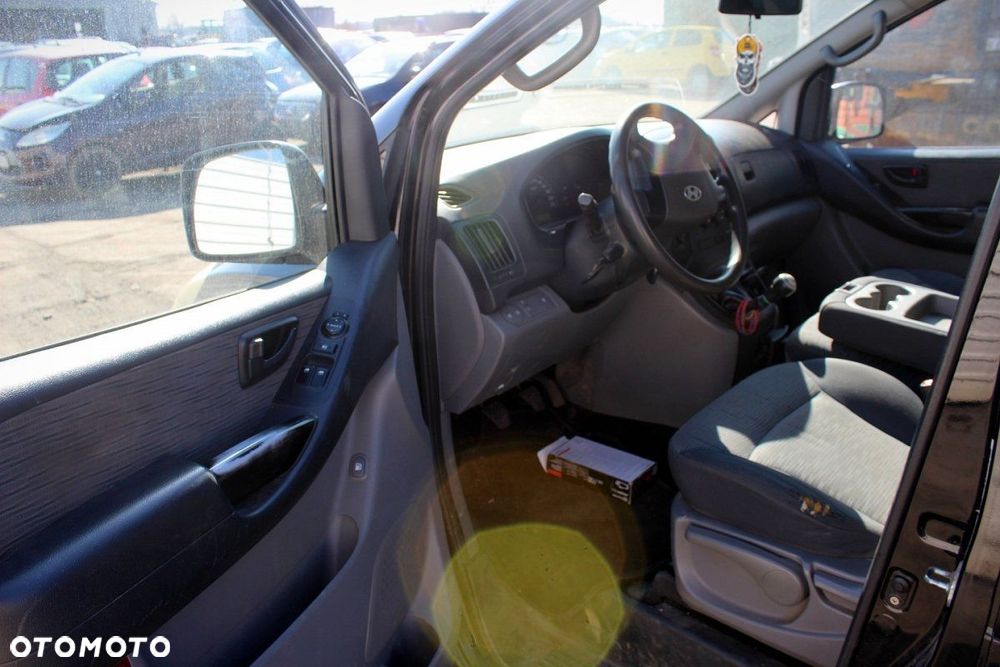 Hyundai H1 2009 2.5CRDI D4CB (MASKA, ZDERZAK, LAMPA, BŁOTNIK, DRZWI, SZYBA, FOTEL) - 6