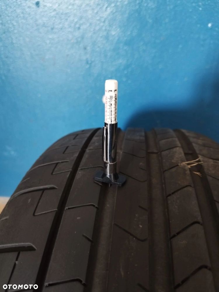 OPONY LATO PIRELLI P ZERO 235/35 R19 91Y - 4