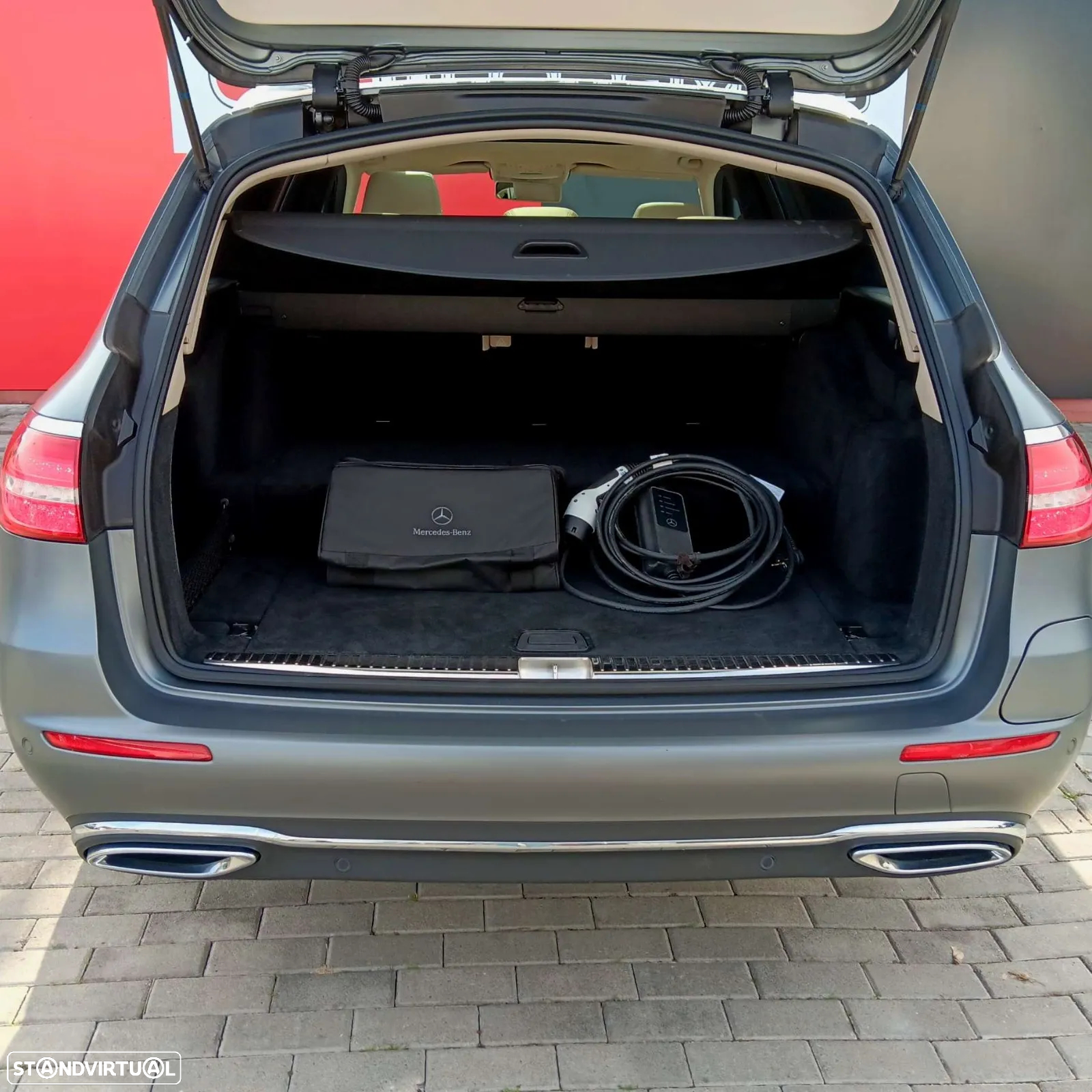 Mercedes-Benz E 300 de Avantgarde - 20