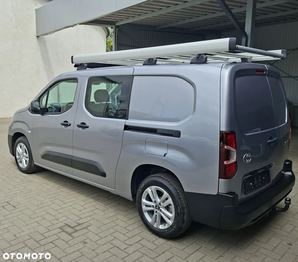 Toyota Proace City - 8