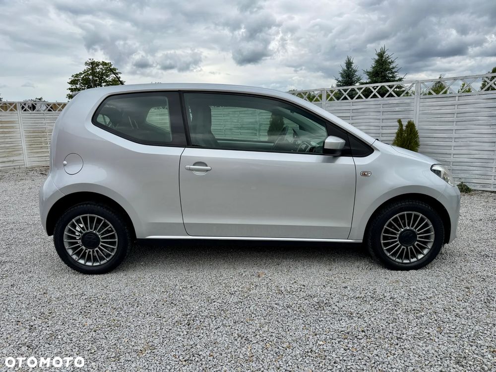 Volkswagen up! 1.0 move - 24