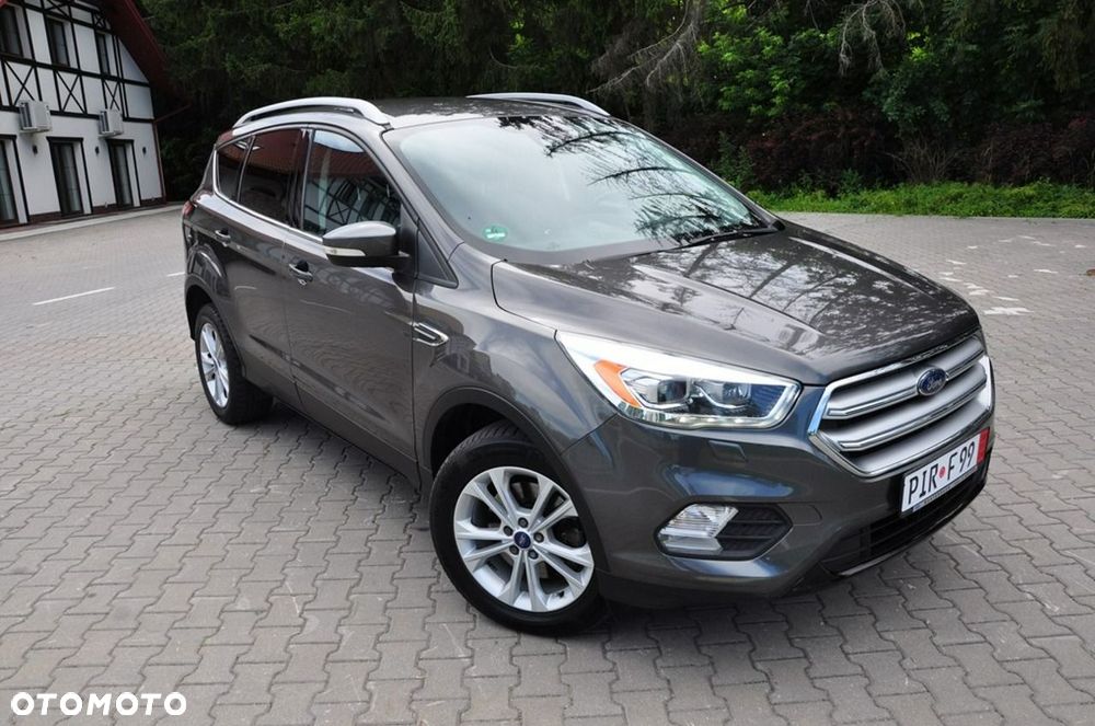 Ford Kuga - 12