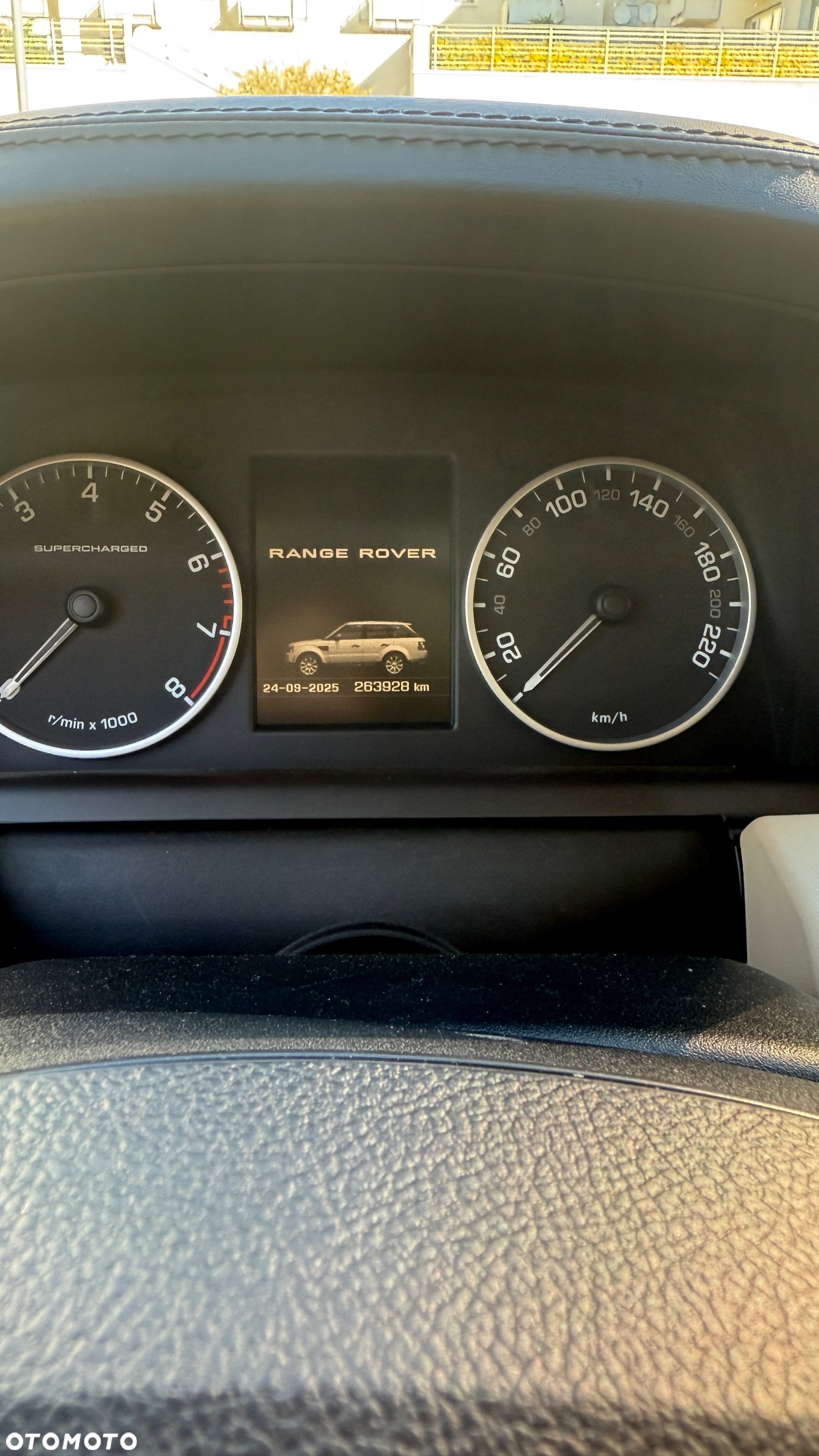 Land Rover Range Rover Sport - 12