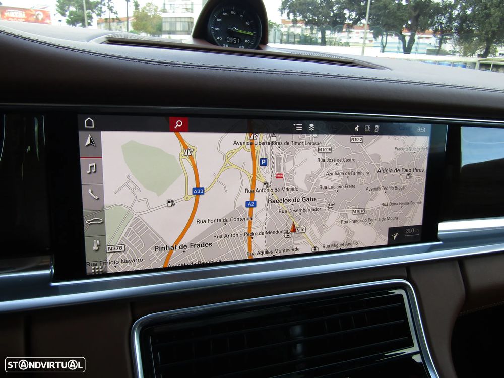 Porsche Panamera Sport Turismo 4 E-Hybrid - 22