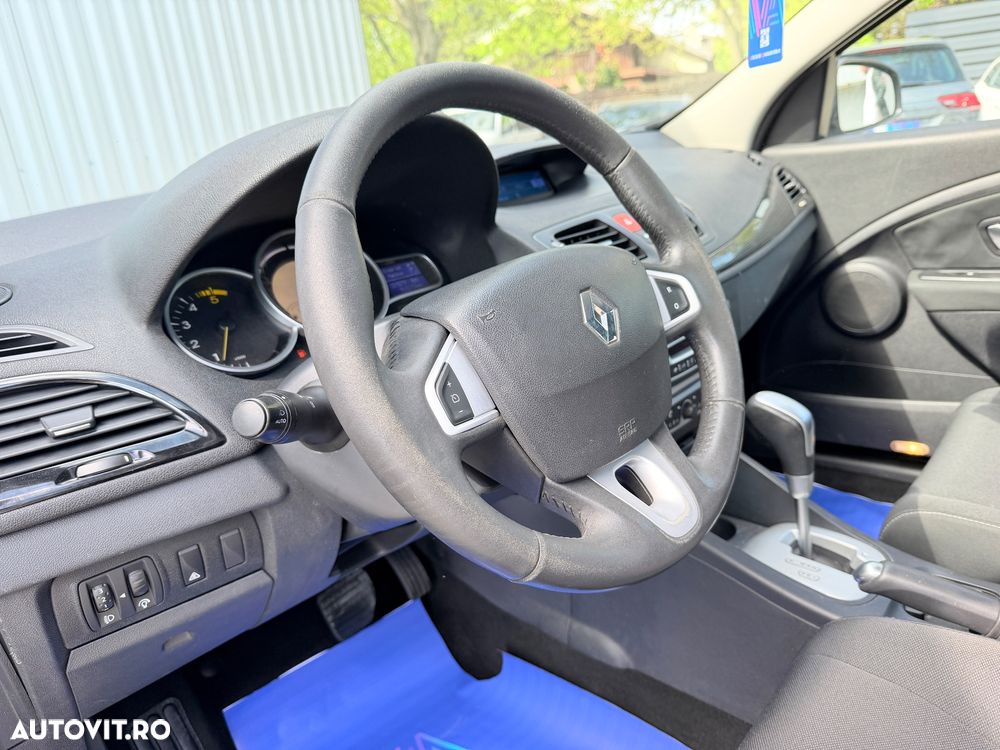 Renault Megane 1.5 dCi EDC Olympic - 24