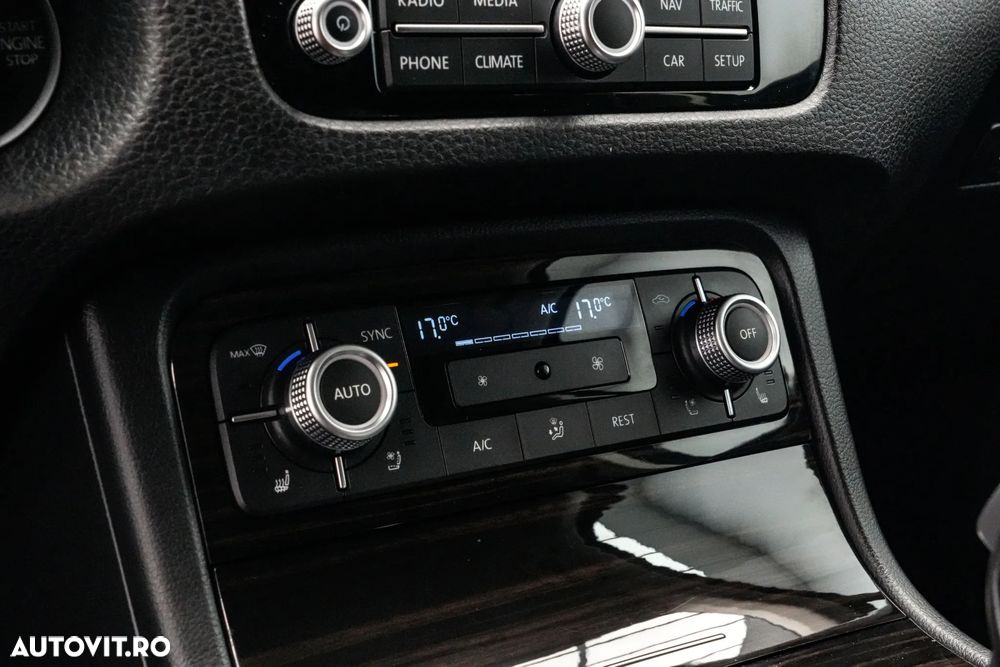 Volkswagen Touareg 3.0 V6 TDI BMT Terrain Tech - 27
