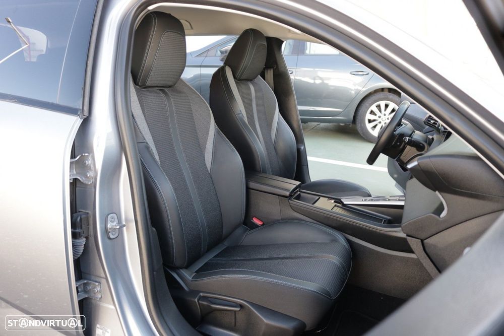 Peugeot 308 SW 1.6 Hybrid Allure Pack e-EAT8 - 23