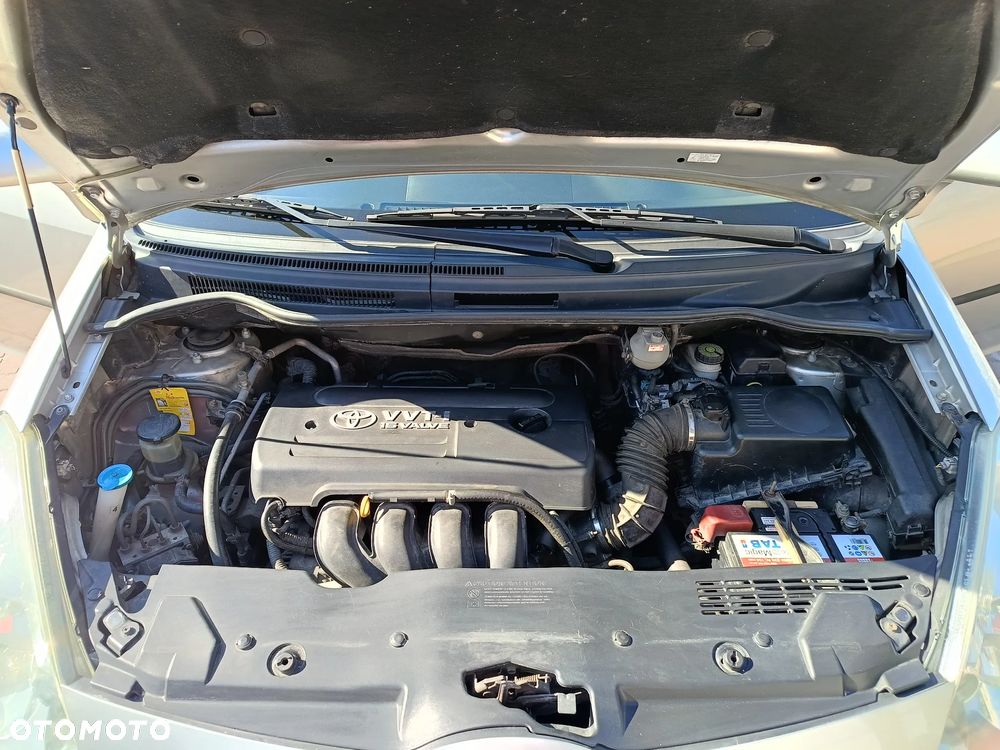 Toyota Corolla Verso 1.8 Prestige 7os - 5