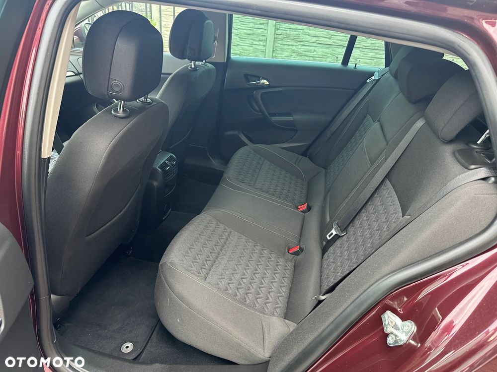 Opel Insignia - 16
