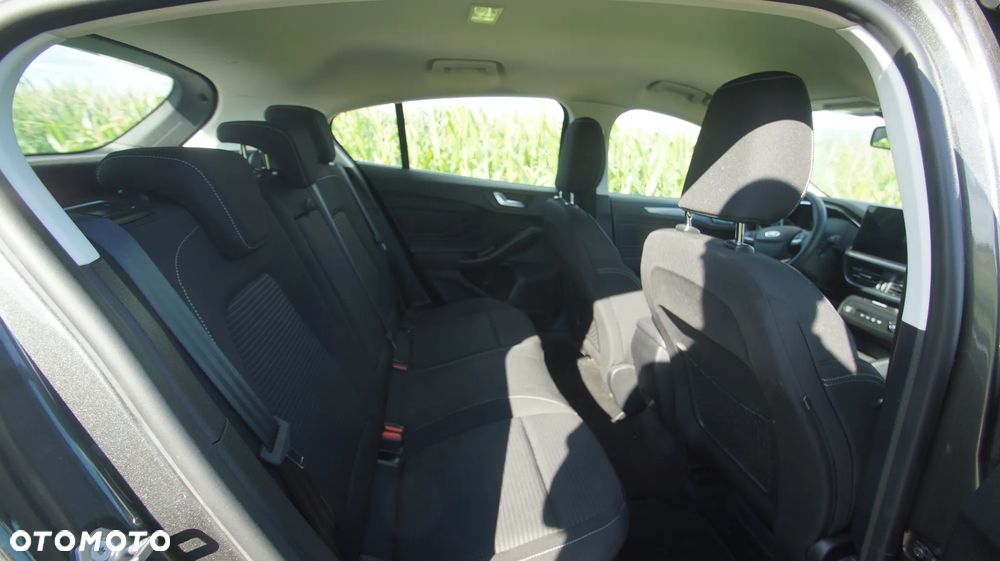 Ford Focus 1.0 EcoBoost Titanium - 8