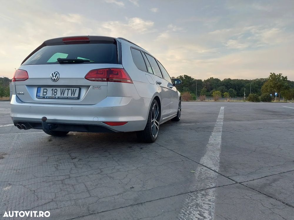 Volkswagen Golf 2.0 TDI DSG GTD - 12
