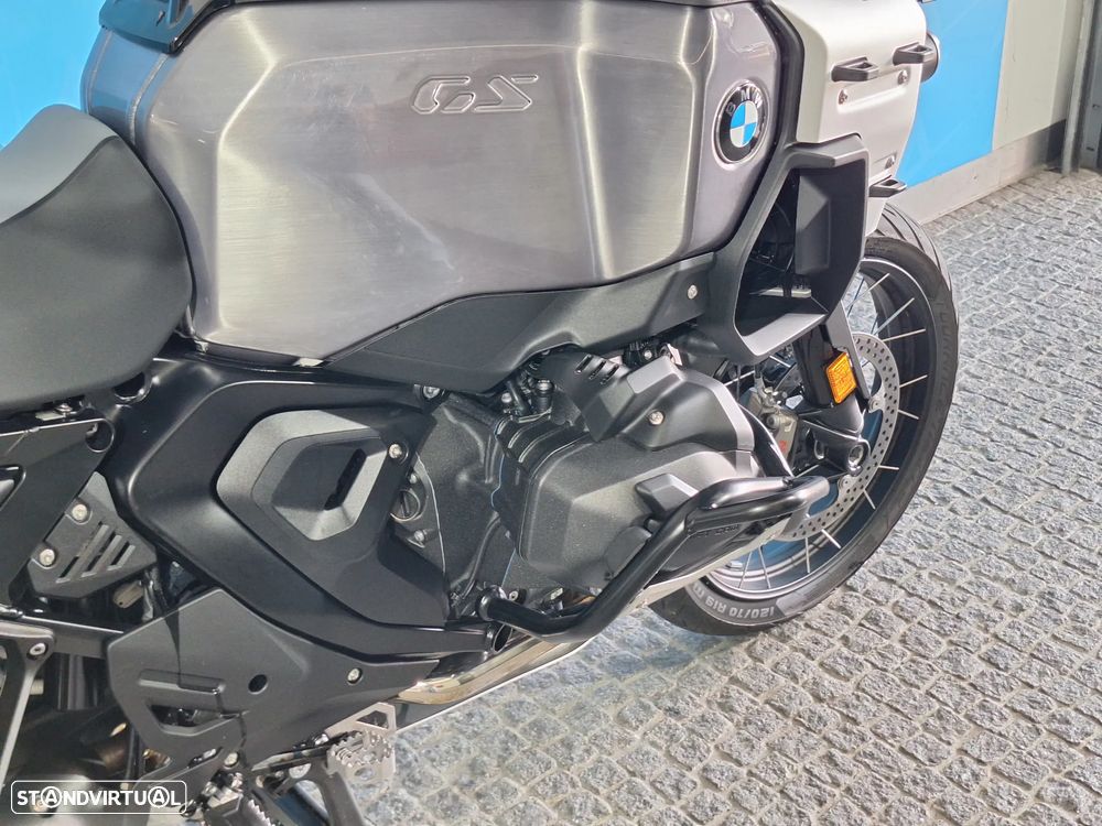 BMW R 1300 GS Adventure - 3