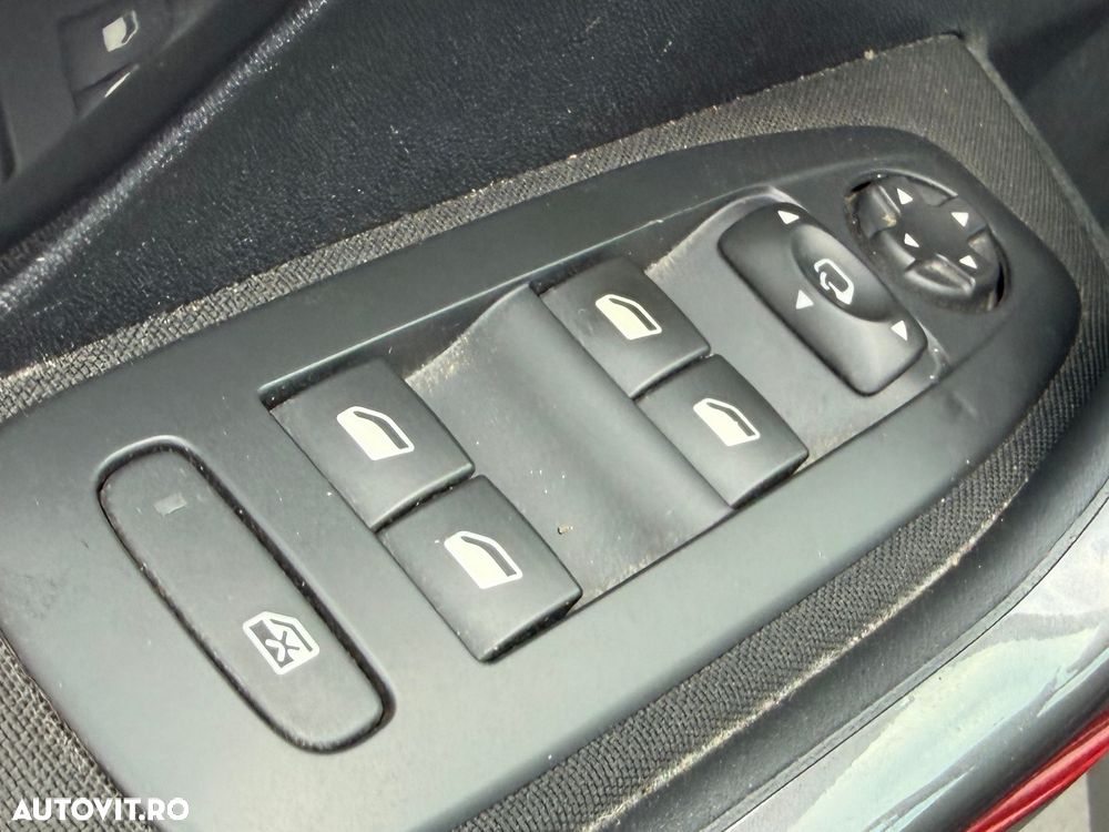 Peugeot 2008 PureTech 110 Style - 17