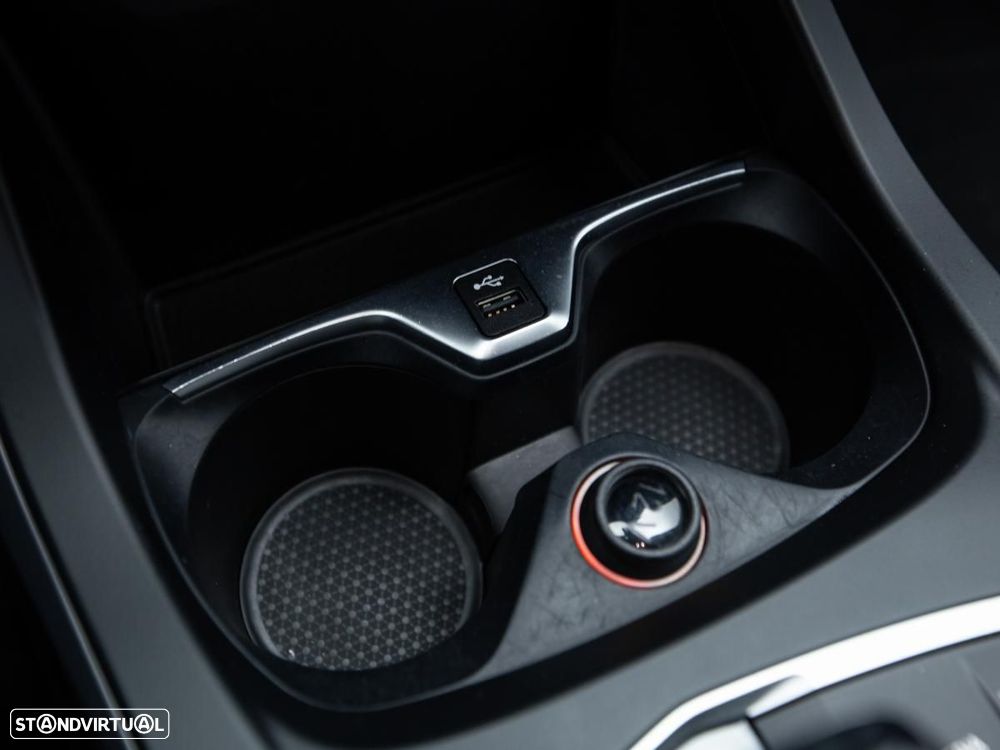 BMW 116 d Corporate Edition Auto - 17