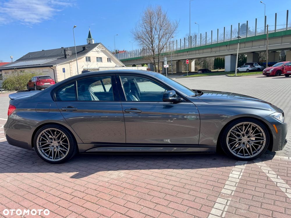 BMW Seria 3 335i xDrive Sport-Aut - 3