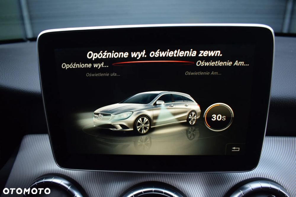 Mercedes-Benz CLA Shooting Brake 250 7G-DCT - 37