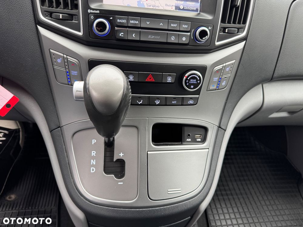 Hyundai H-1 2.5 CRDi Travel Comfort - 28