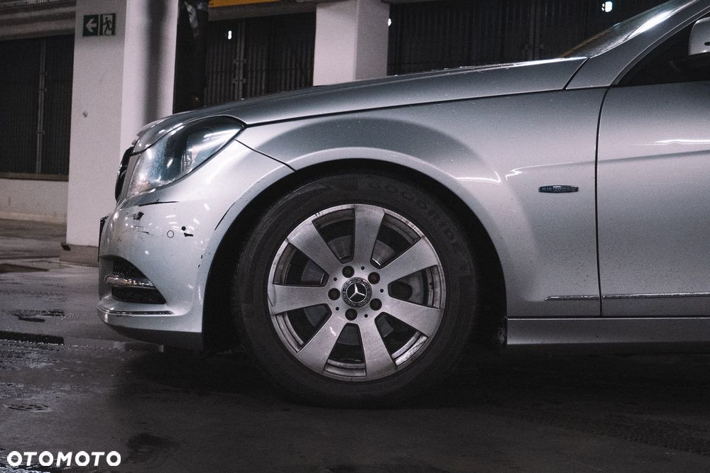 Mercedes-Benz Klasa C 180 BlueEFFICIENCY 7G-TRONIC - 5