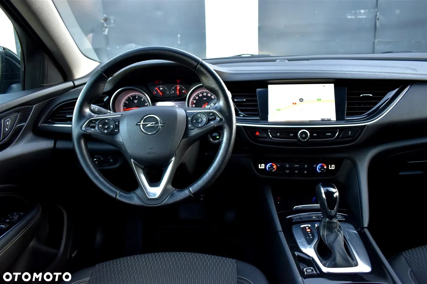 Opel Insignia Sports Tourer 1.5 Direct InjectionT Business Edition - 28